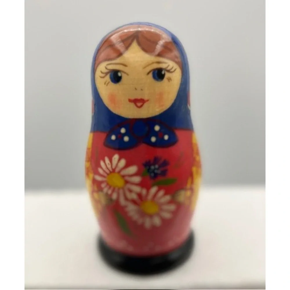 Russian Doll Babushka Wooden Hand Painted‎ Collectible Vintage 1971 2.75
